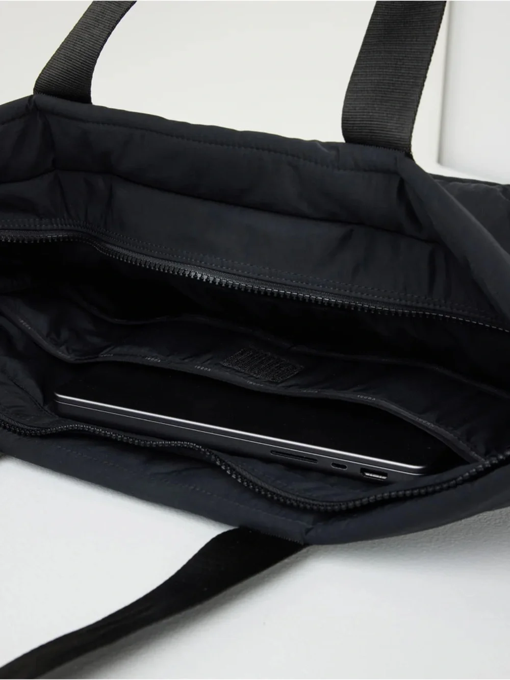 VUORI•ALL AROUND TOTE•BLACK•OS - Picture 3 of 10